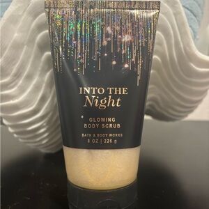 Into The Night Glowing Body Scrub